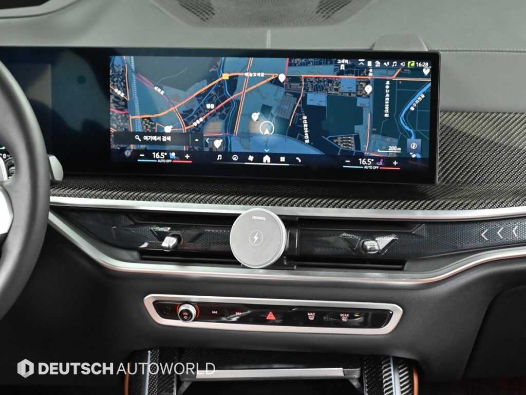 BMW X7 — photo 15