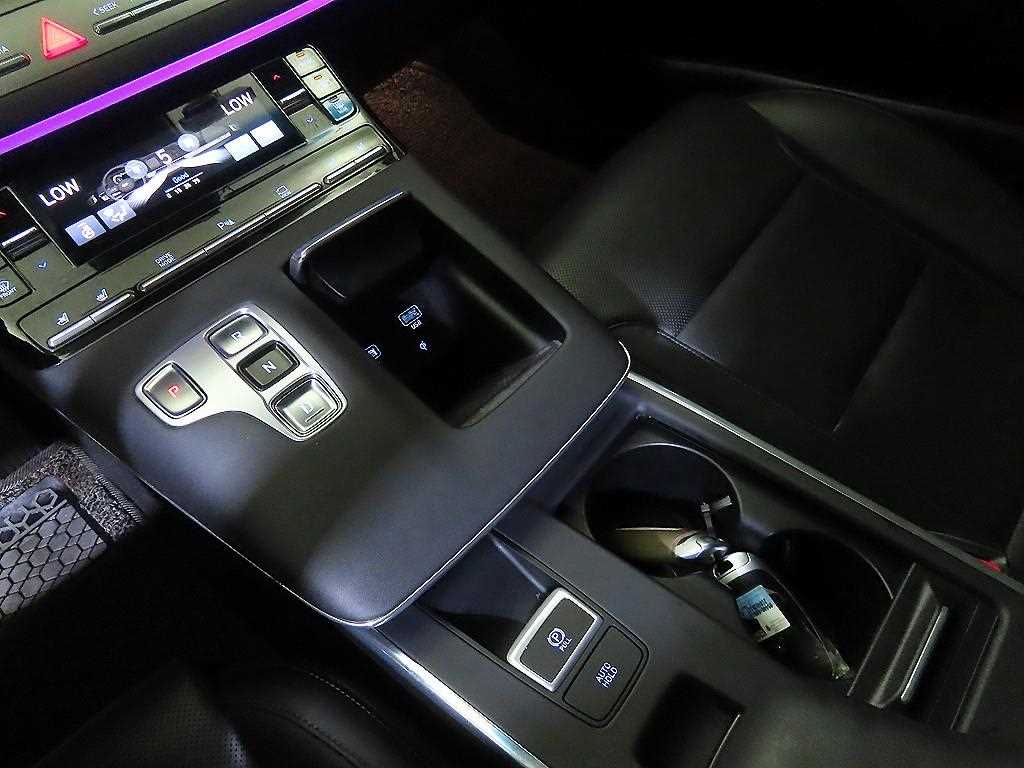 Hyundai Grandeur — photo 12