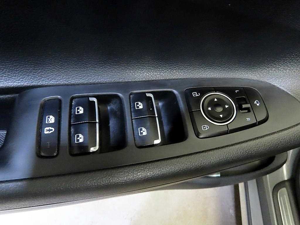 Hyundai Grandeur — photo 13