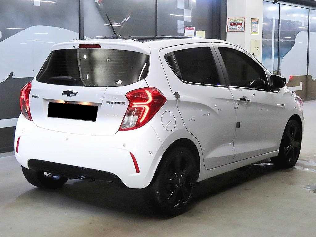 CHEVROLET Spark — photo 04
