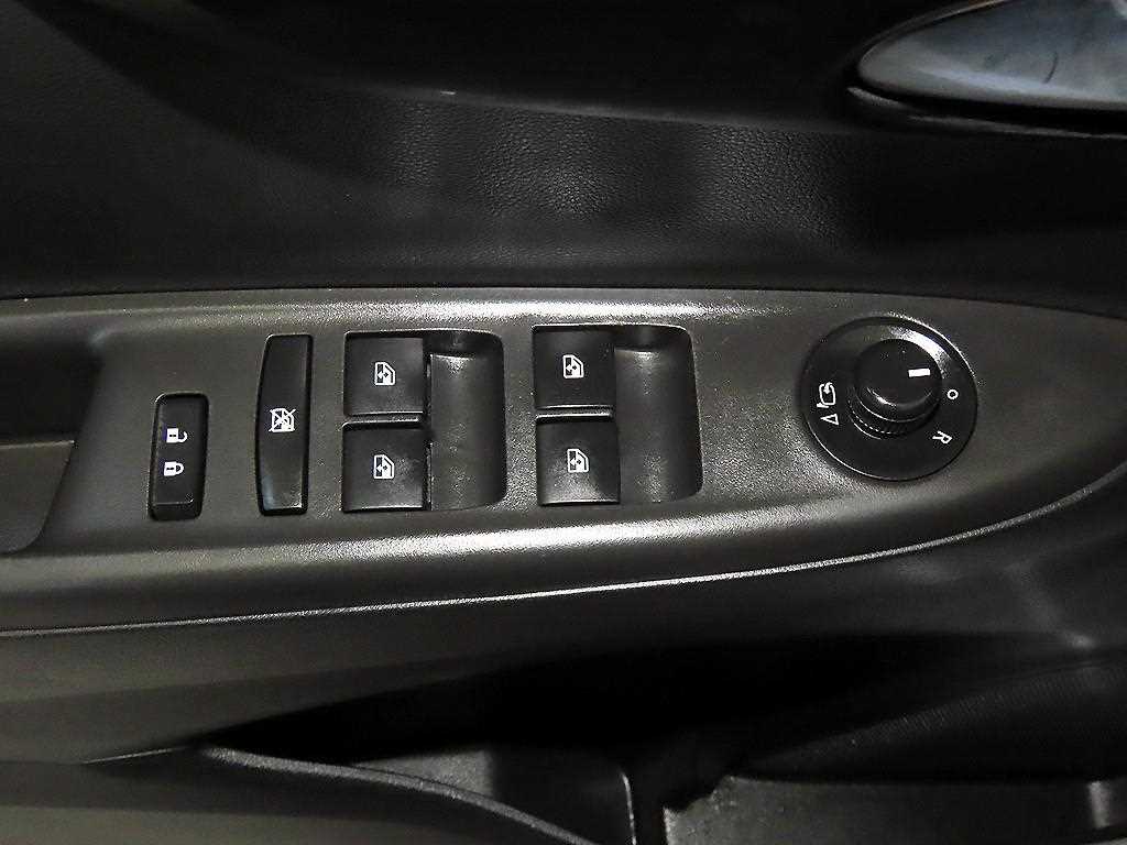 CHEVROLET Spark — photo 13