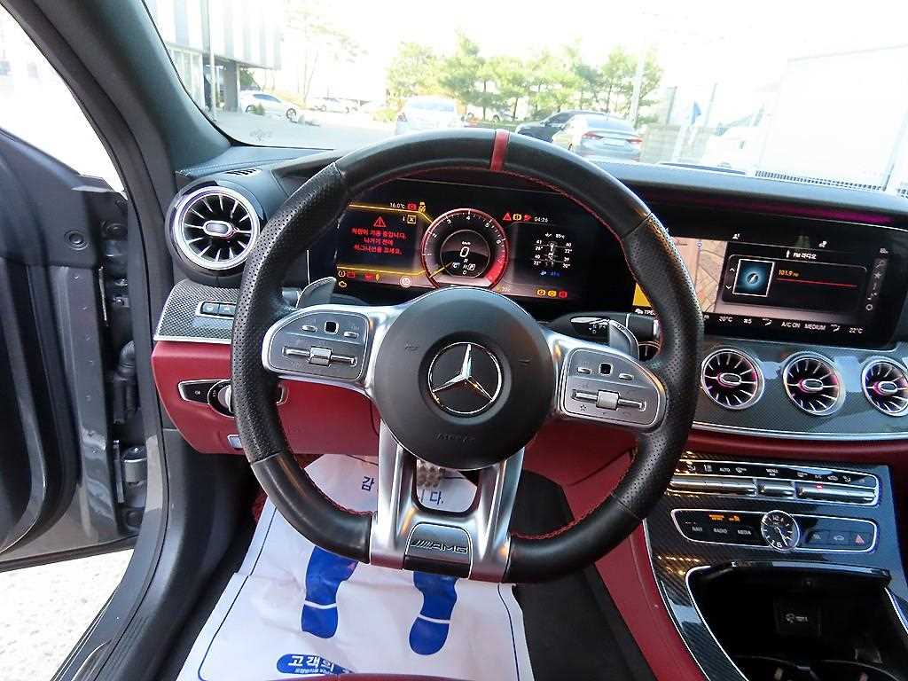 Mercedes-Benz CLS-Class — photo 08