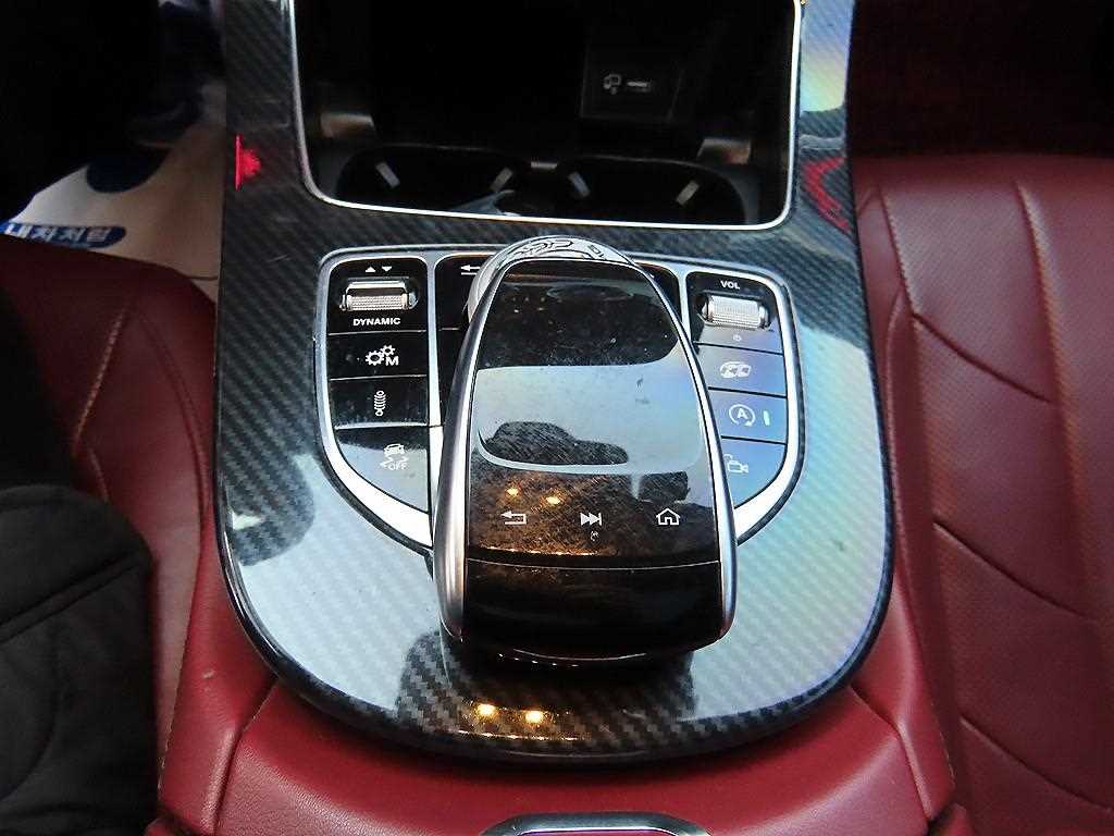 Mercedes-Benz CLS-Class — photo 13