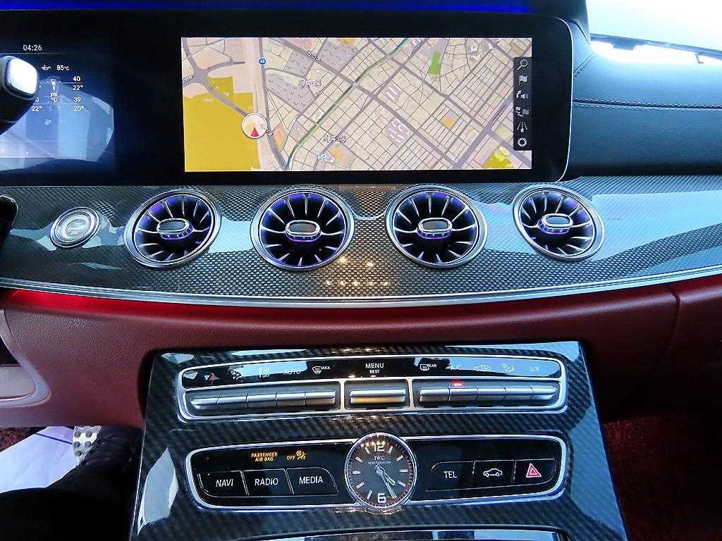 Mercedes-Benz CLS-Class — photo 14
