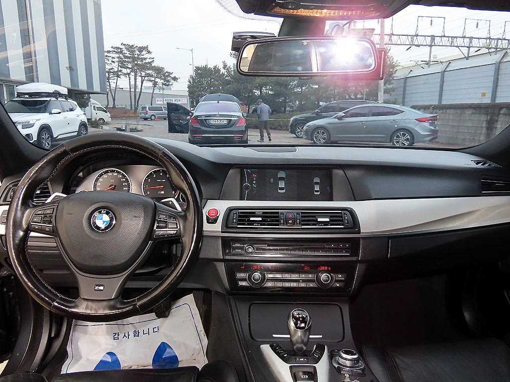 BMW M5 — photo 07