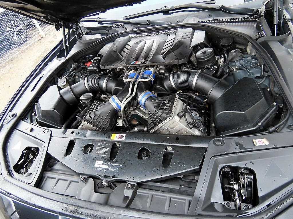 BMW M5 — photo 19