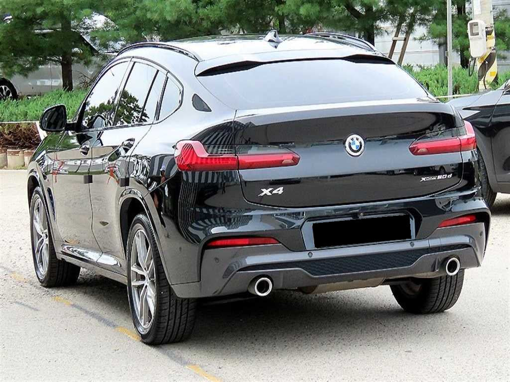 BMW X4 — photo 03