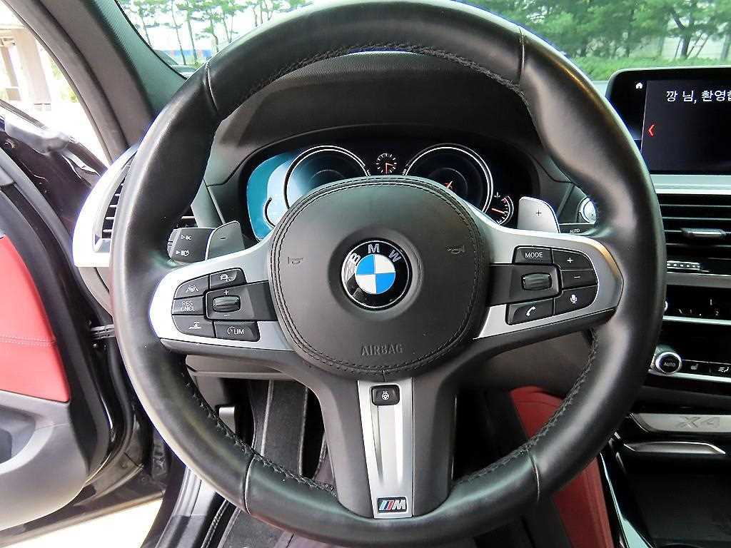 BMW X4 — photo 08