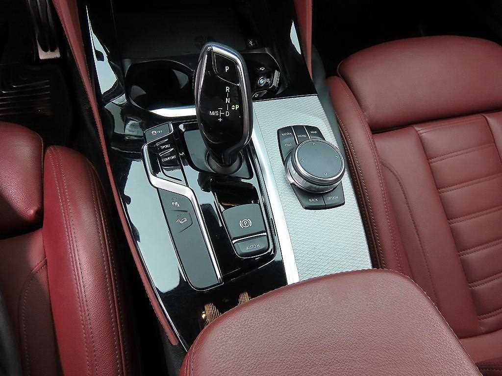 BMW X4 — photo 11