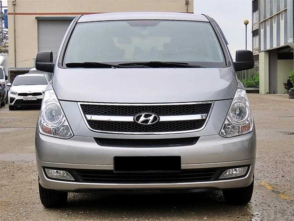 Hyundai Starex — photo 01
