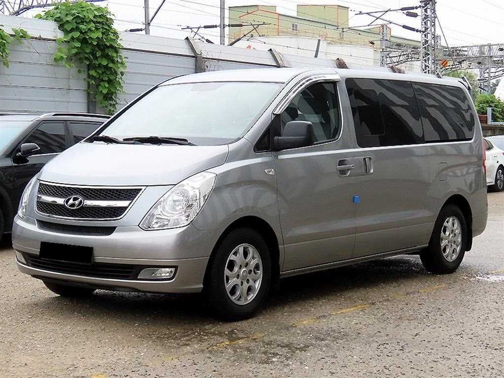 Hyundai Starex — photo 02