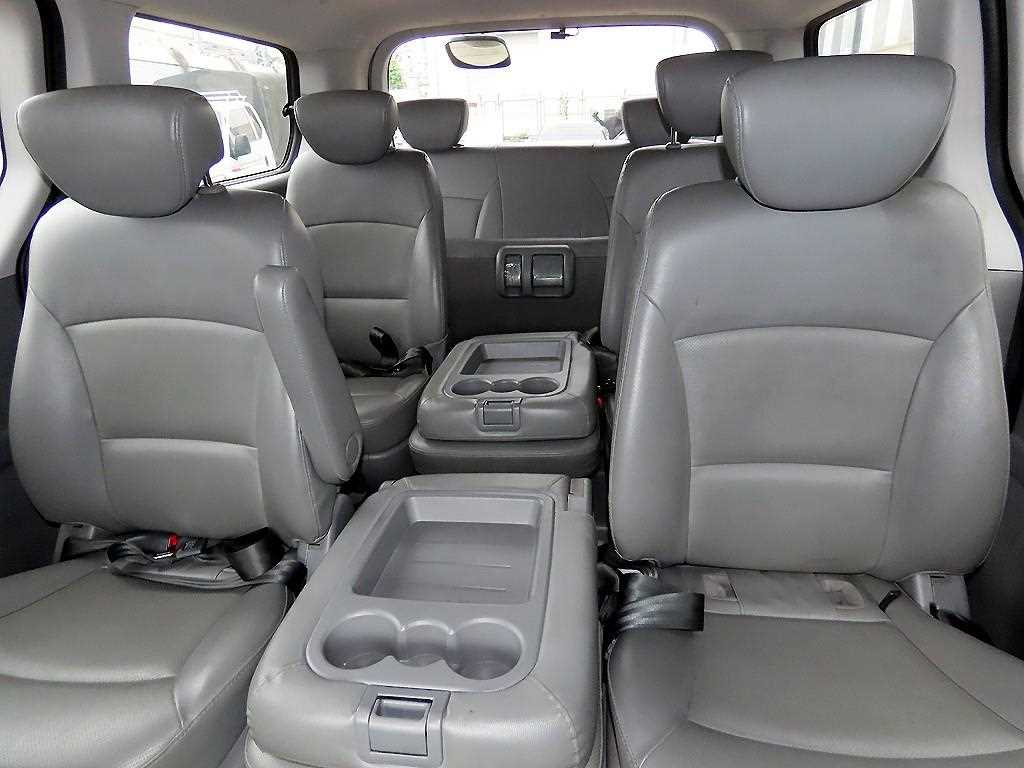 Hyundai Starex — photo 07