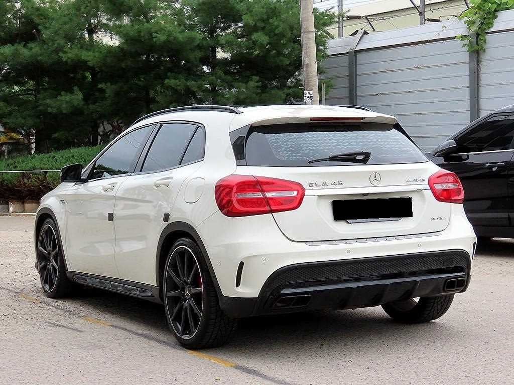 Mercedes-Benz GLA-Class — photo 03