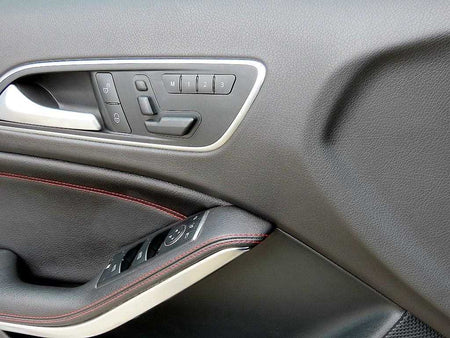 Mercedes-Benz GLA-Class — photo 11