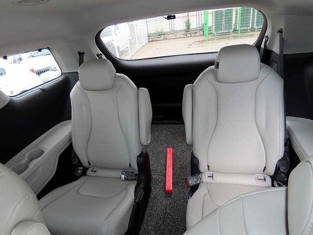Kia Carnival — photo 07