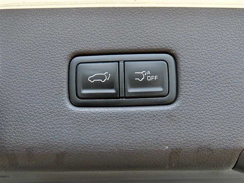 Kia Carnival — photo 16