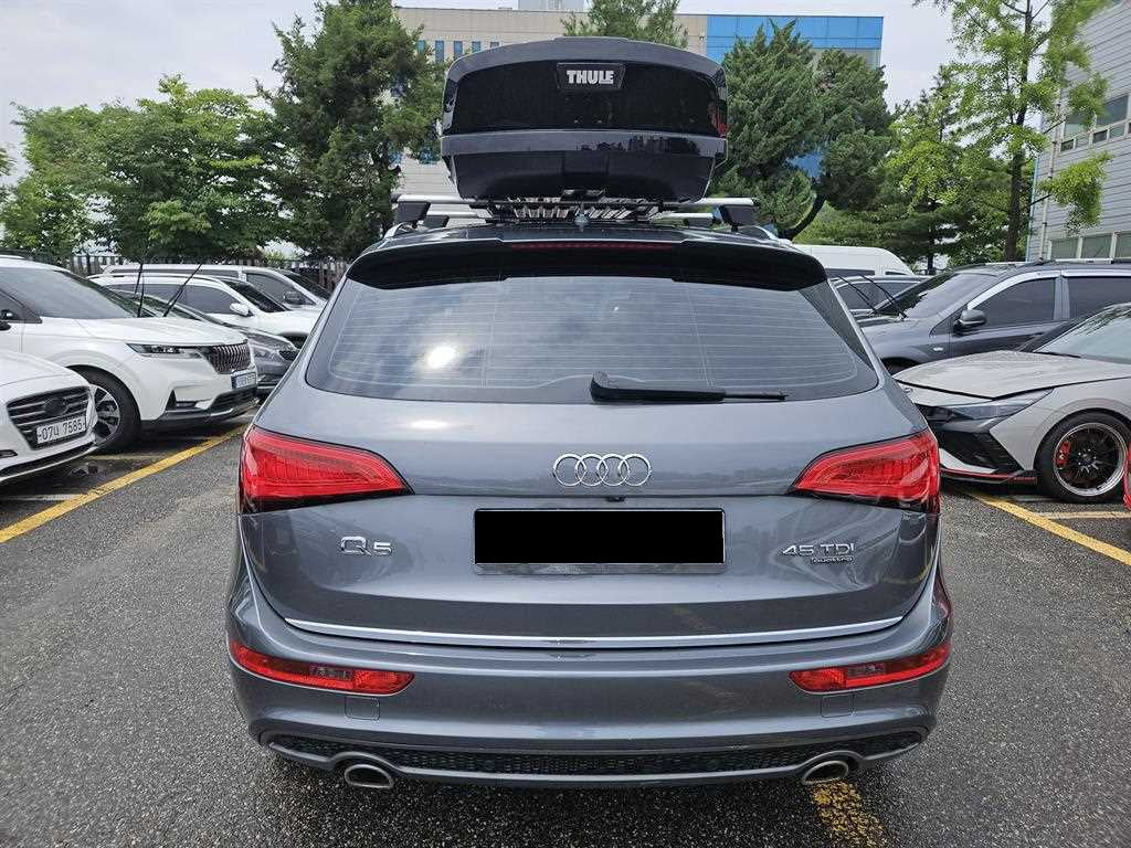 Audi Q5 — photo 03