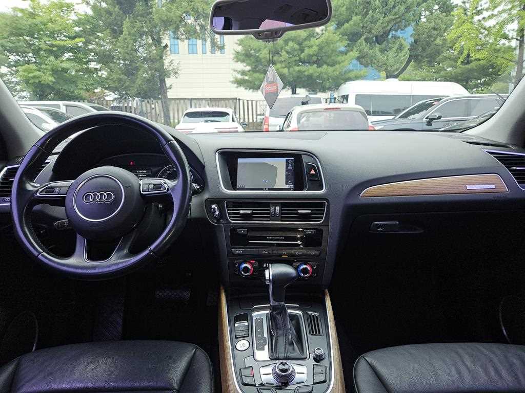 Audi Q5 — photo 07