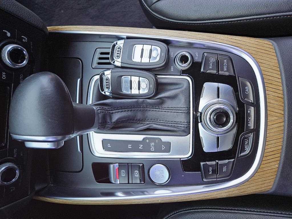 Audi Q5 — photo 11