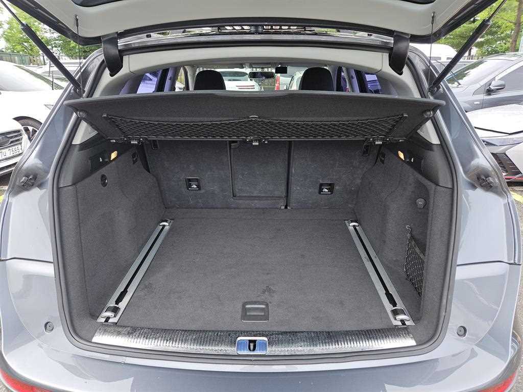 Audi Q5 — photo 18