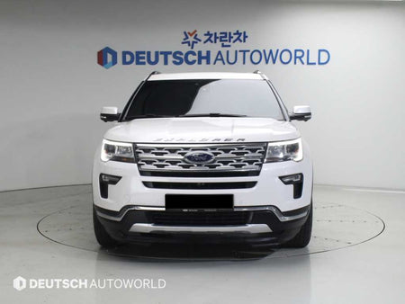 Ford Explorer — photo 03