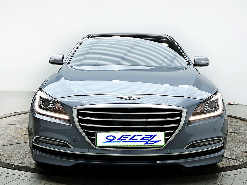 Hyundai Genesis — photo 01