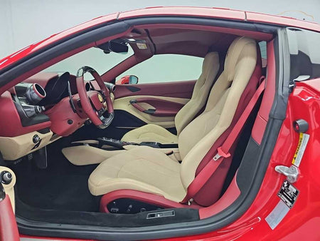 Ferrari F8 — photo 11
