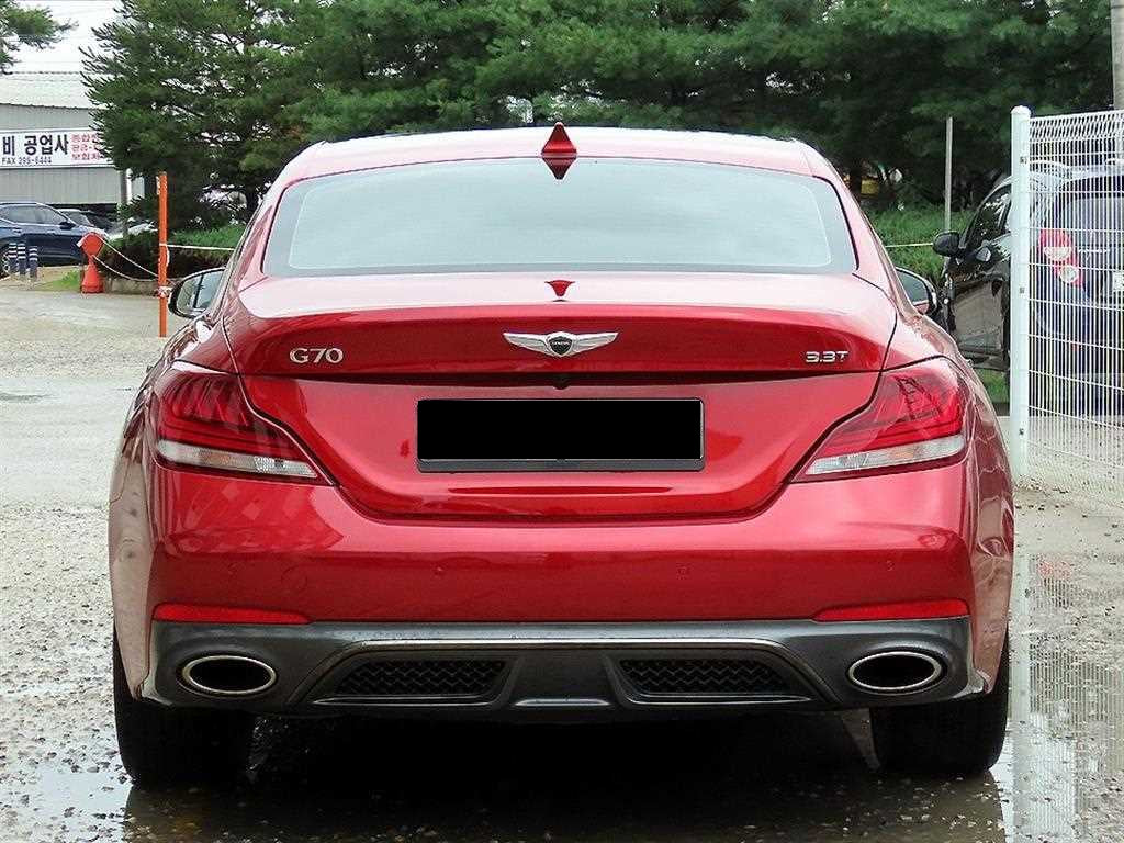 Genesis G70 — photo 04