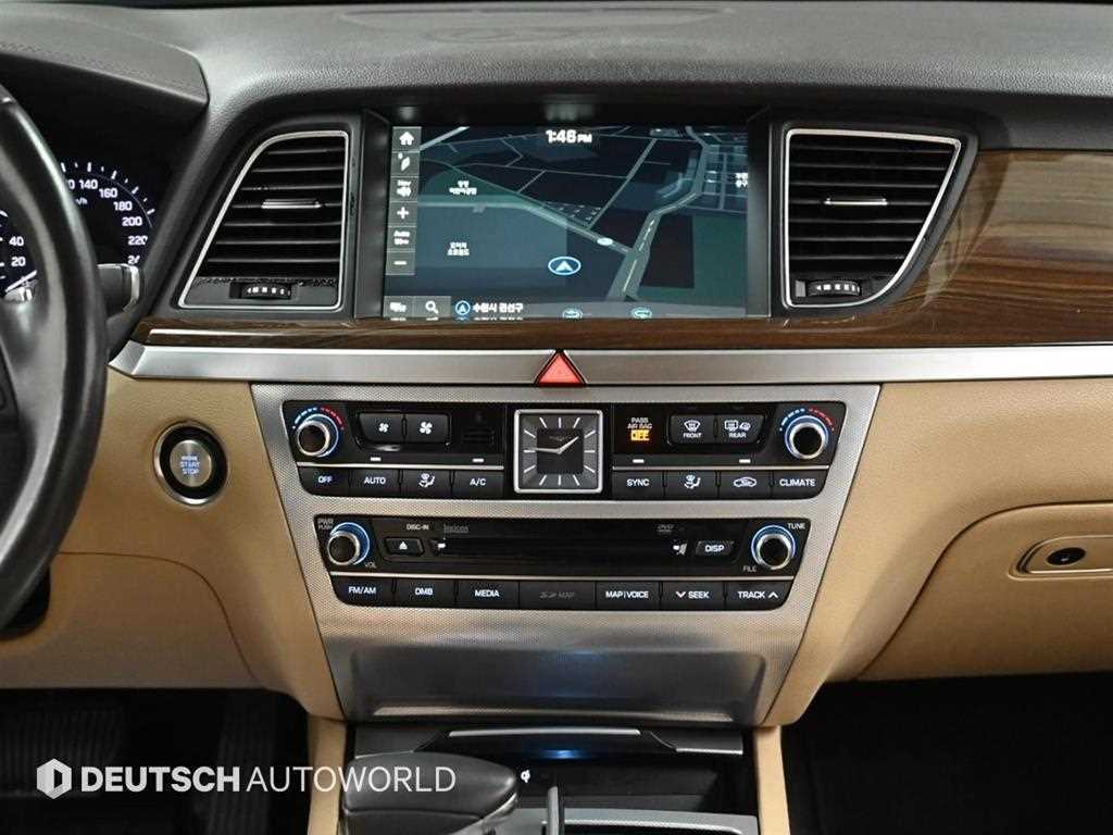 Genesis G80 — photo 14