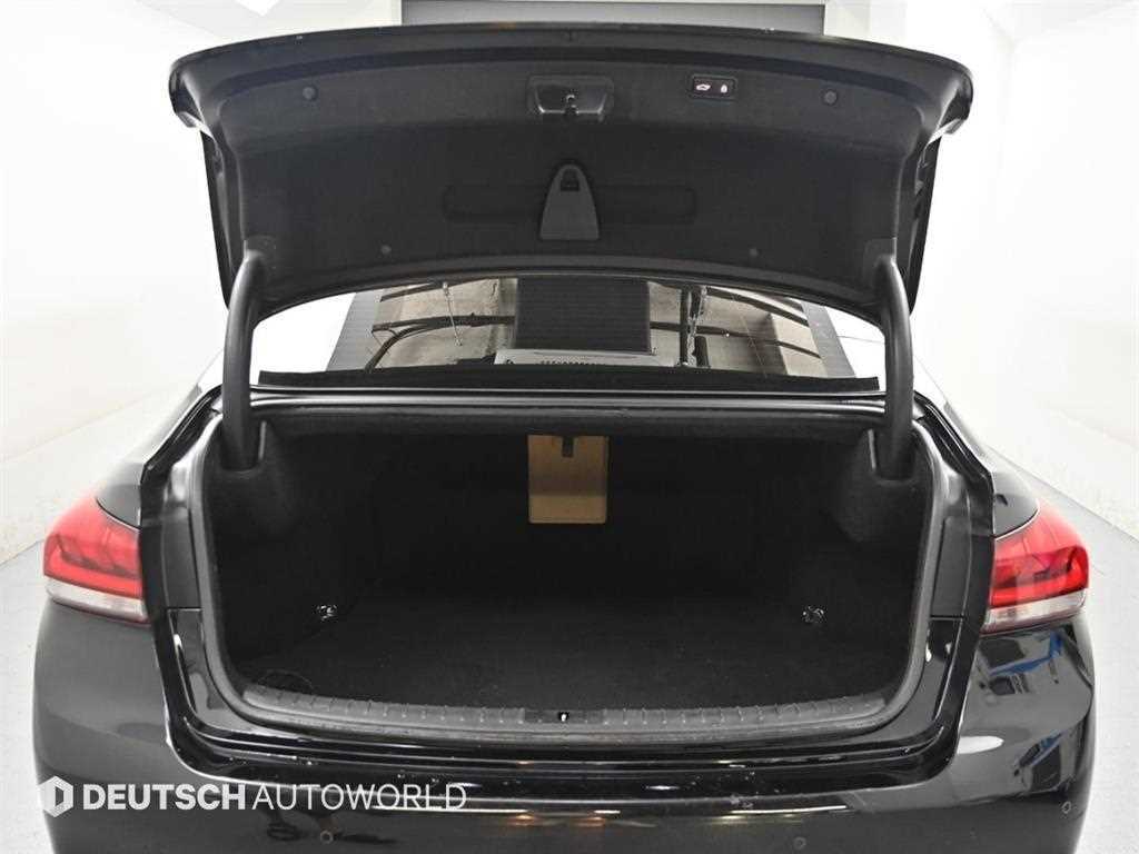 Genesis G80 — photo 19