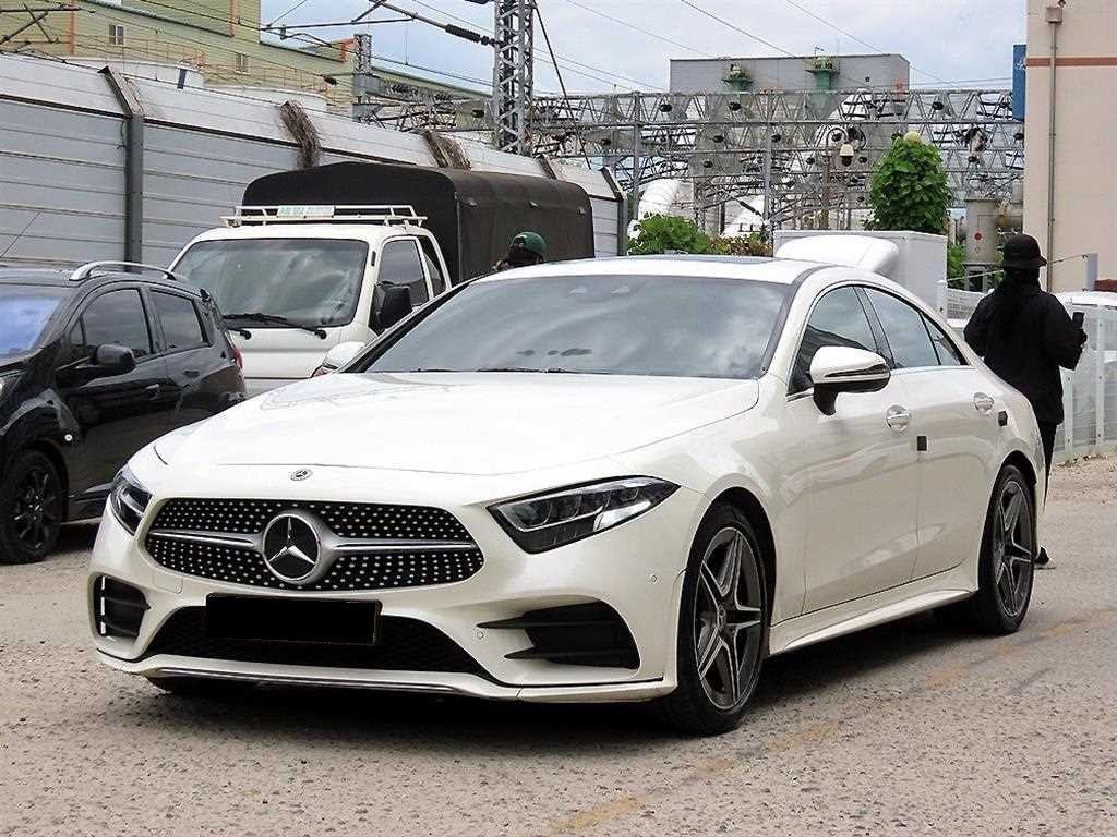 Mercedes-Benz CLS-Class — photo 02