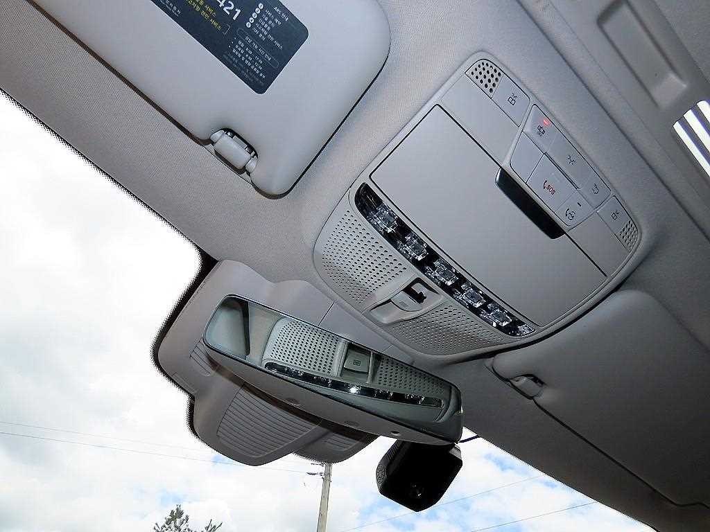 Mercedes-Benz CLS-Class — photo 15