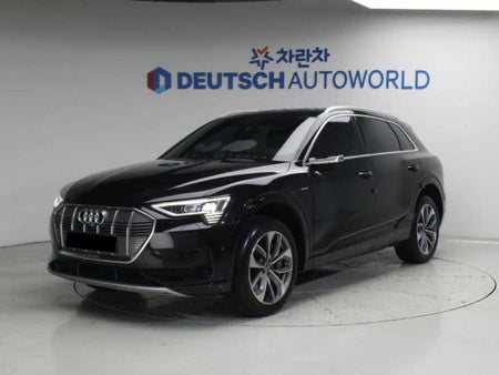 Audi e-tron — photo 01