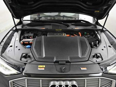 Audi e-tron — photo 06