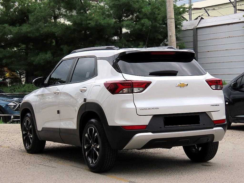 CHEVROLET Trailblazer — photo 03