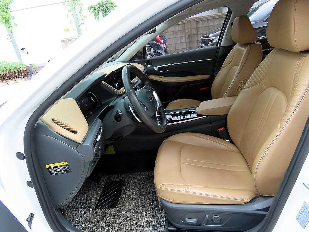 Hyundai Sonata — photo 05
