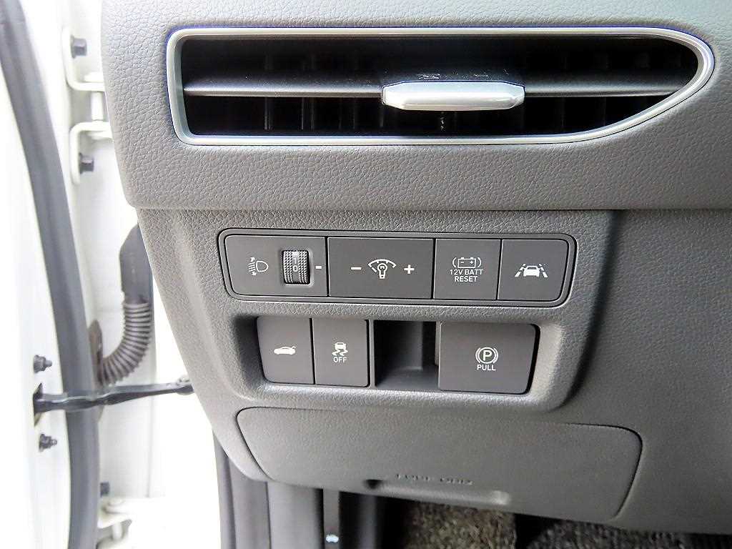 Hyundai Sonata — photo 12