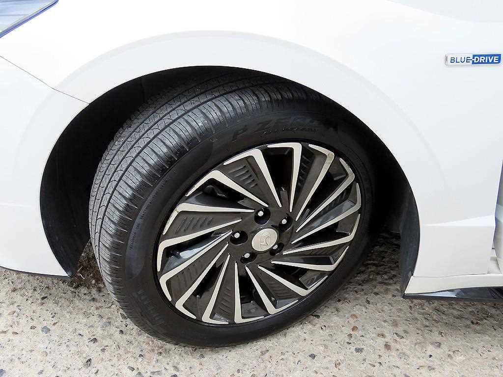 Hyundai Sonata — photo 20