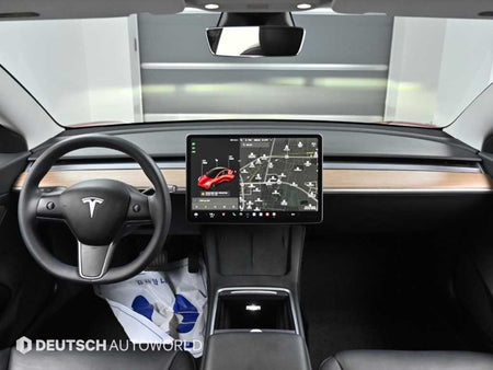 Tesla Model 3 — photo 07