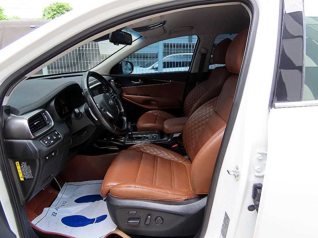 Kia Sorento — photo 05