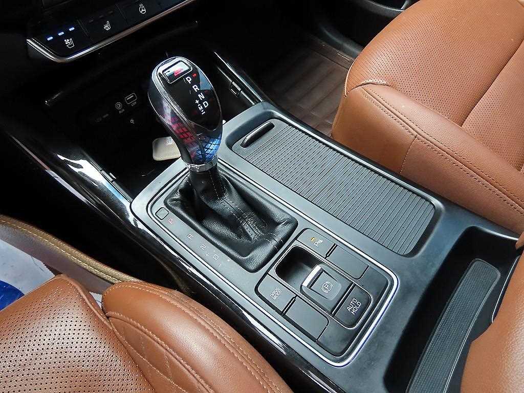 Kia Sorento — photo 10