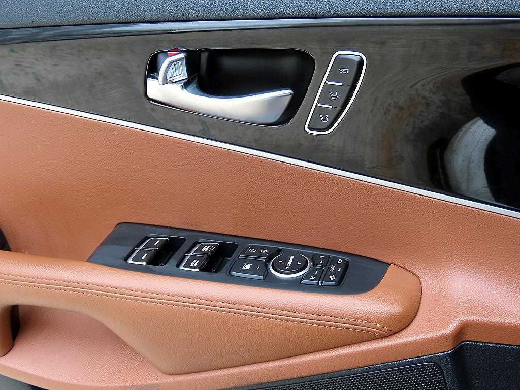 Kia Sorento — photo 11
