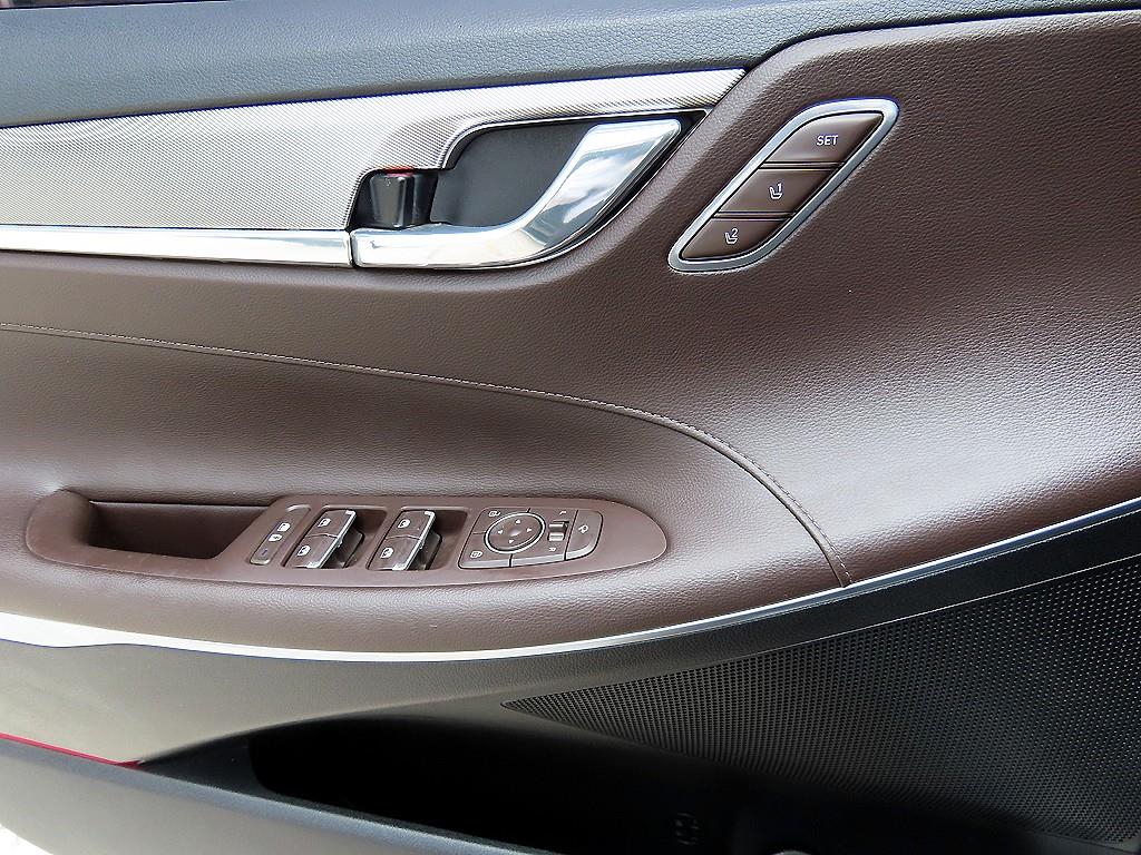 Hyundai Grandeur — photo 11