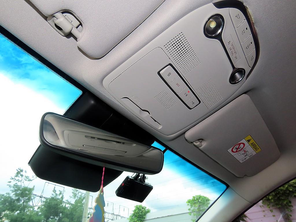Hyundai Grandeur — photo 16
