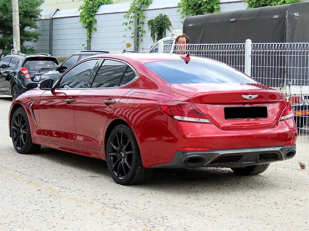 Genesis G70 — photo 03