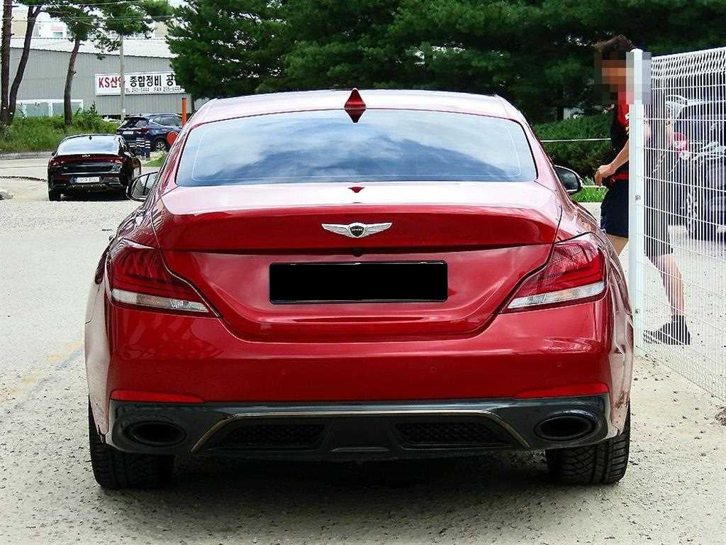 Genesis G70 — photo 04