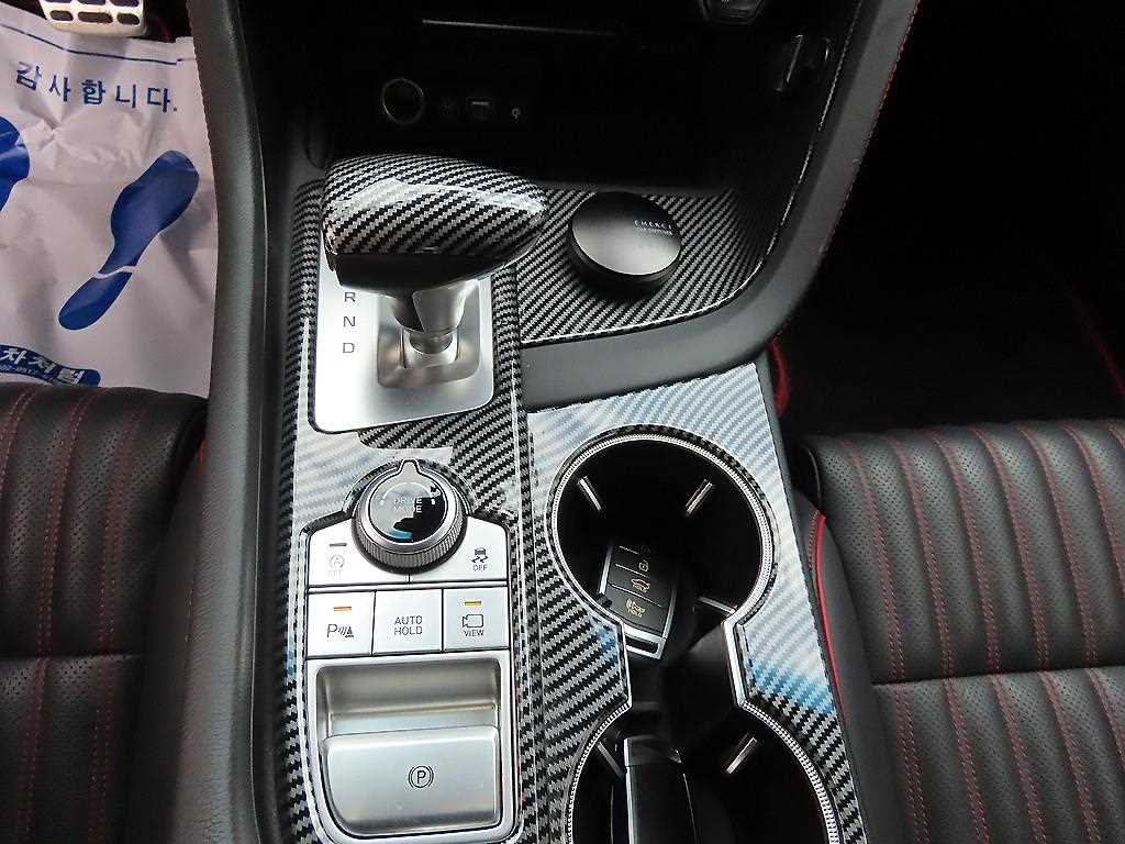 Genesis G70 — photo 11