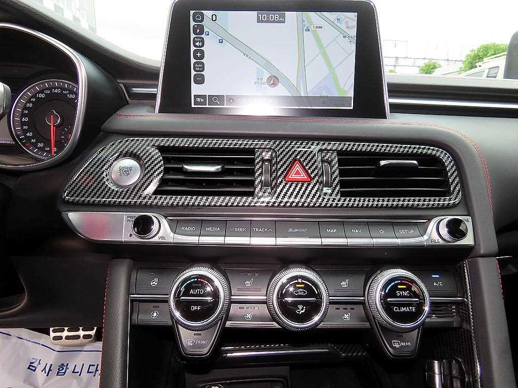Genesis G70 — photo 14