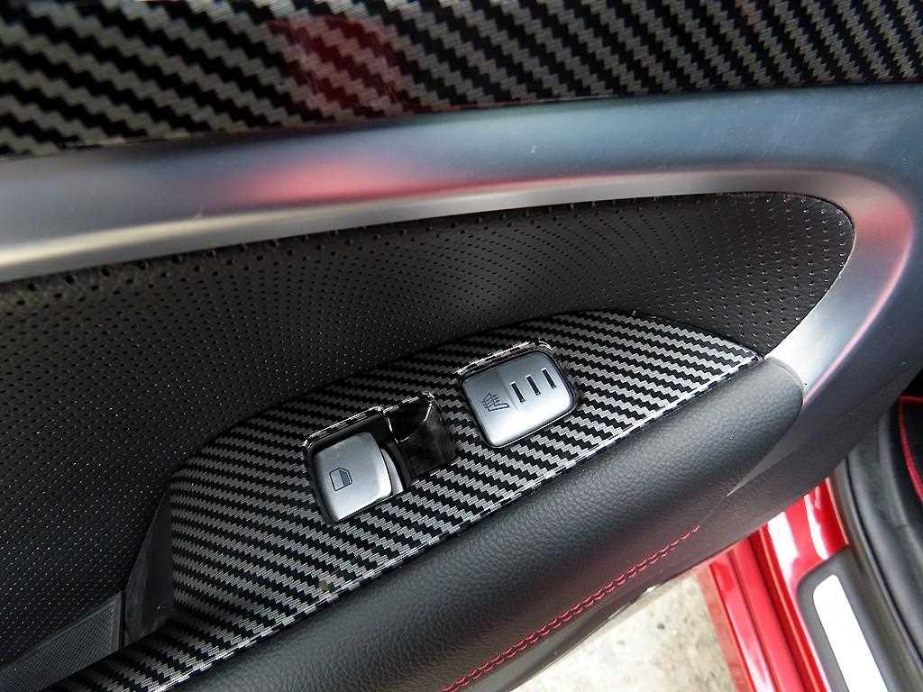 Genesis G70 — photo 15