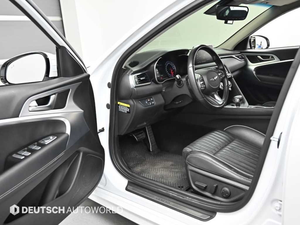 Genesis G70 — photo 11